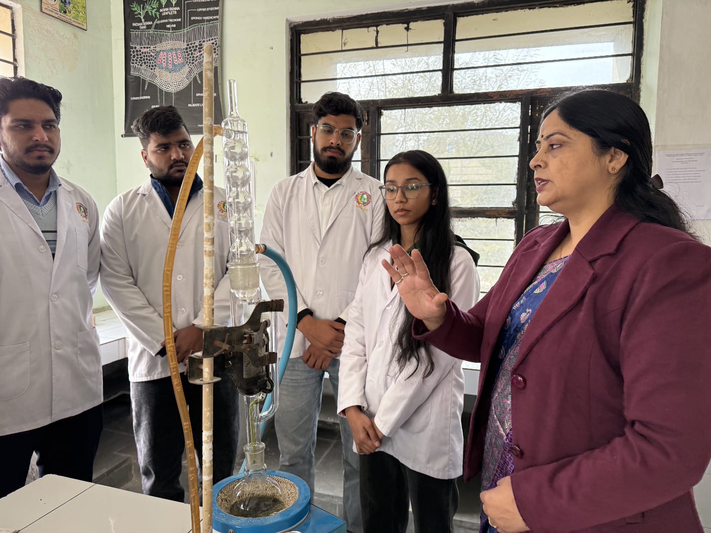 PHARMACOGNOSY LAB